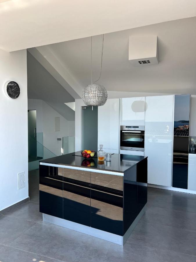 Luxury Laurus Penthouse With Awesome Sea View Primošten Exterior foto